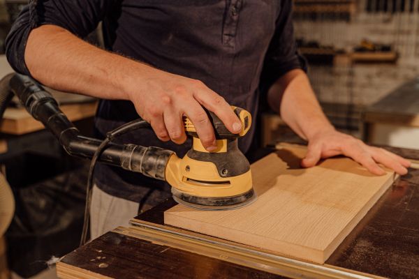 Trouver le menuisier idéal à Annecy pour vos projets uniques